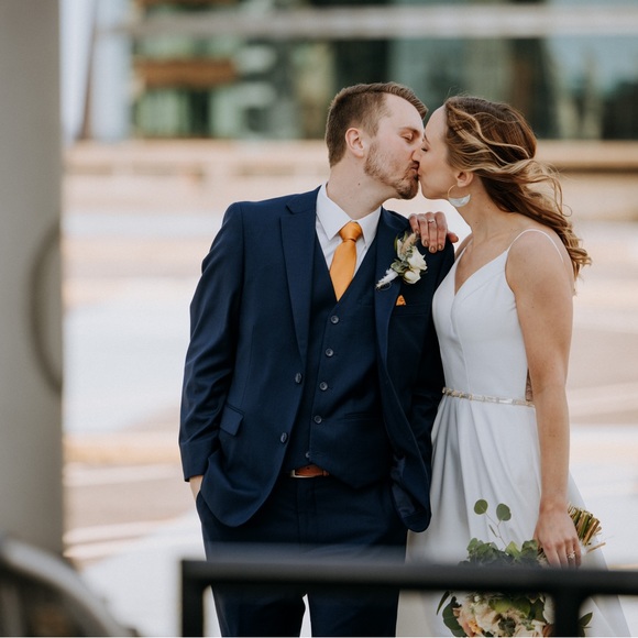 SHIPPING UPDATE Meet your Posher, Audrey - Picture 4 of 4